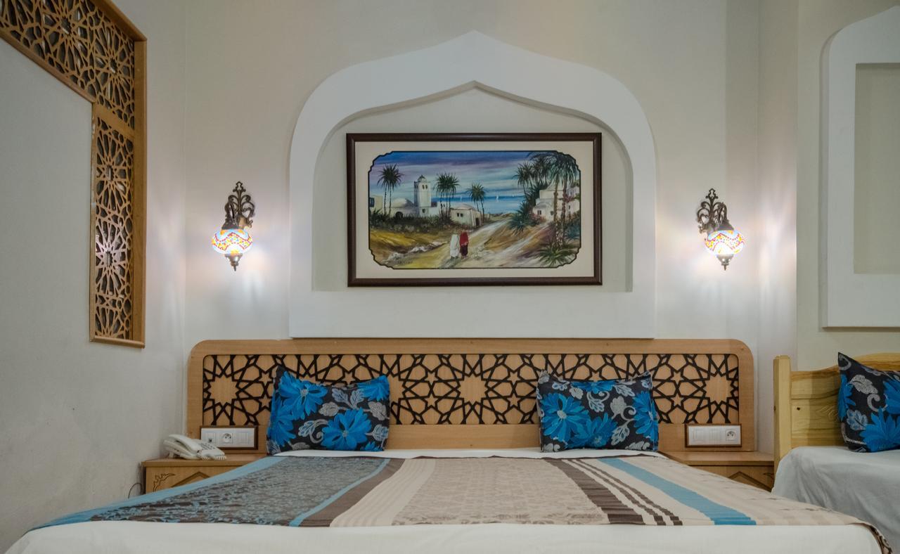 Hotel Saheb Ettabaa Tunis Exterior photo